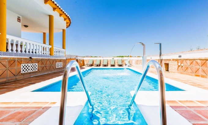 Alcaucin Villa | Fantastisches Chalet speziell für Familien angezeigt.