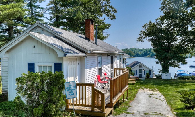 Windham Hütte | Fantastic Cottage W/ Water Views, Dock Access, Fast WiFi & Private Deck!