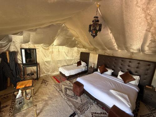 Oulad Khallouf Wohnung | Fantastic desert camp