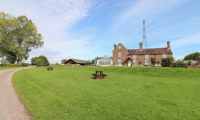 Little Haywood Haus | FAR COLEY FARM AND KILNHURST LOG CABIN, pet friendly in Great Haywood