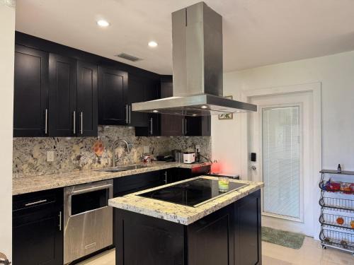 Davie Haus | Farm House with goats and bunnies