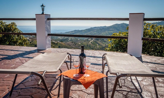 Frigiliana Hütte | Bauernhaus mit WiFi, Pool, Terrasse, Meer- und Bergblick CR / MA / 00776