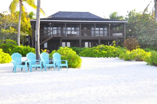 Tibbett's Turn Wohnung | Featherstone Upstairs Apartment, Cayman Brac