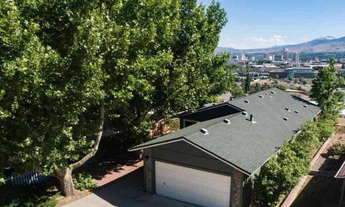 Northeast Reno Haus | *Feb/March Specials! Skyline Escape-Hiking|Mtn Biking