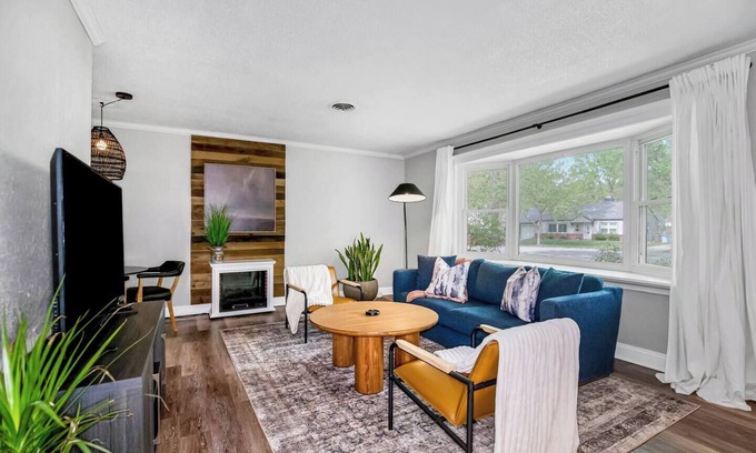 Prairie Village Haus | Feel at home in this charming house on a quiet street