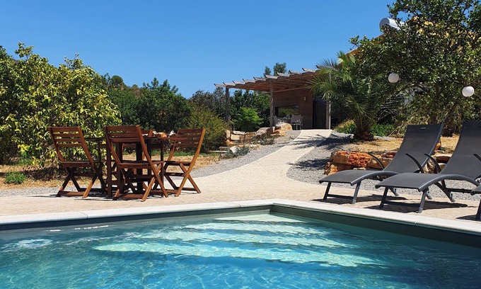 Corte Vidreiro Haus | Feel welcomed at our newly built cottage-Jewel in the River