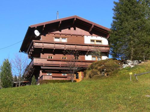 Juns Haus | Ferienhaus Tux Holiday Home