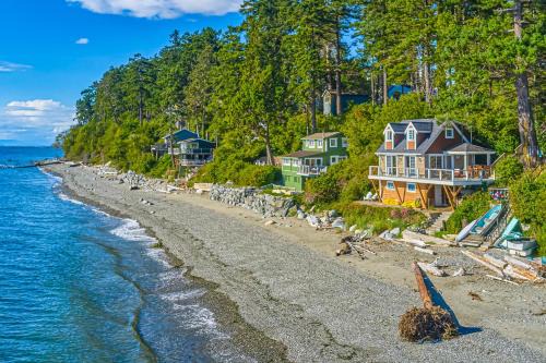 Point Roberts Haus | Ferry Viewer Cottage, Unit 1