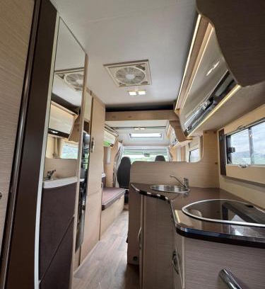 Hliðar Haus | Fiat Mc Louis Camper Van RV