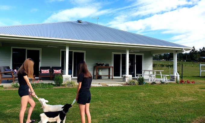 Highvale Haus | Fig Tree Farm B&B Highvale-Farmstay near Brisbane!