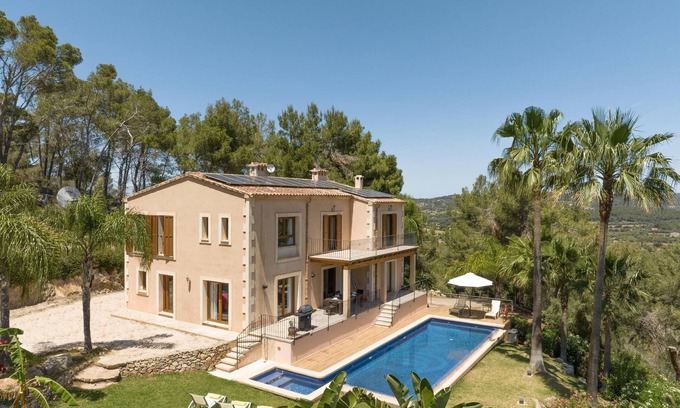 Felanitx Villa | Finca es Foners in Felanitx mit Pool und Jacuzzis en suite