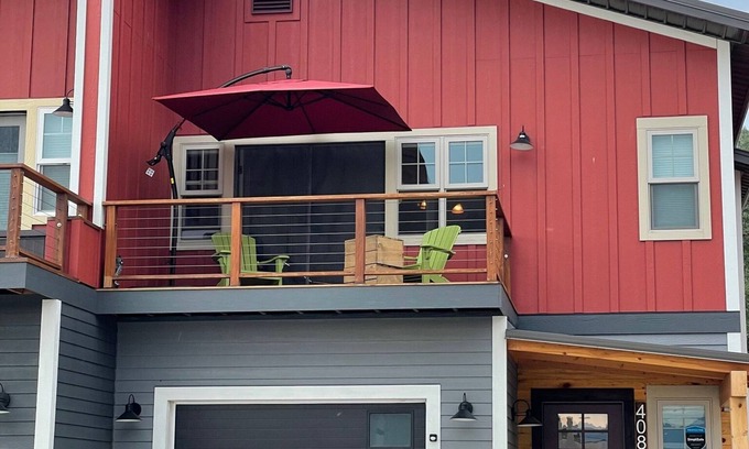 Salida Haus | Find your quiet in this peaceful 3-bedroom getaway near the Arkansas River