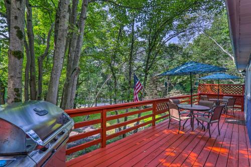 Briar Crest Woods Haus | Fire Pit and Community Perks Blakeslee Cottage!