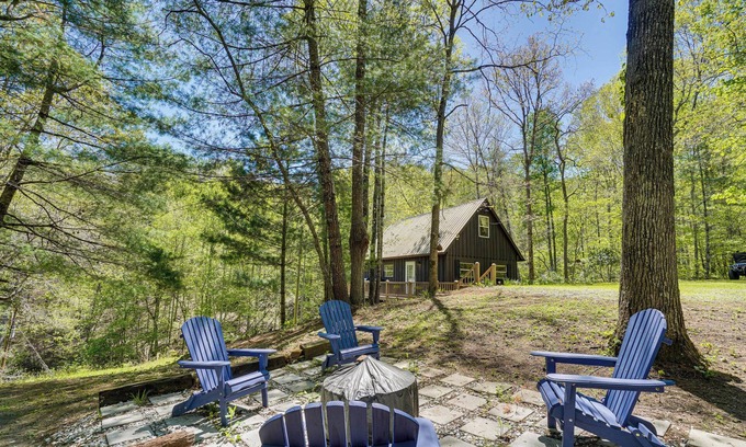 Unaka Kabine | Fire Pit + Community Perks: Murphy Family Cabin!