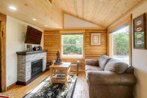 Ririe Haus | Fish and Hike Gem 7 Mi to Kelly Canyon Ski Resort