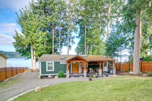 Port Ludlow Haus | Fish, Crab and Clam Waterfront Gem in Port Ludlow