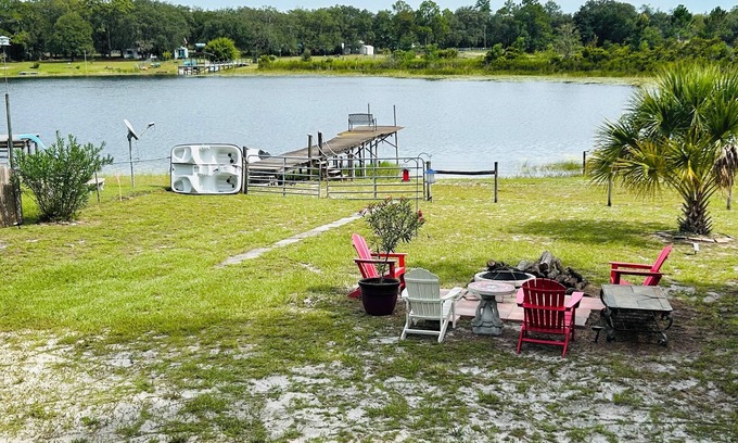Edgar Haus | Fish from own dock or in Palatka, Visit Ocala National Forest, FU Gators 30+ min