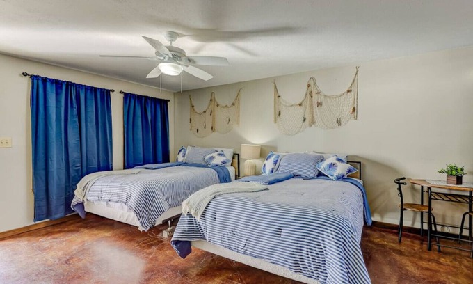 Redwood Hotel | Fisherman's Dream H1