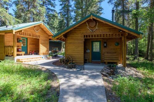 Eureka Haus | Fishing Escape in the Woods