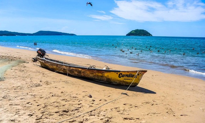 Los Pescadores Haus | Casa de playa de cinco dormitorios con impresionantes vistas, tranquila playa de natación y piscina.