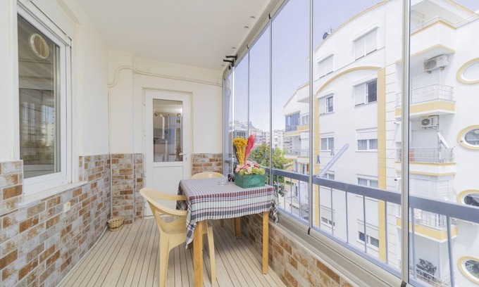 Liman Mahallesi Wohnung | Flat Close to Beach with Balcony in Konyaalti