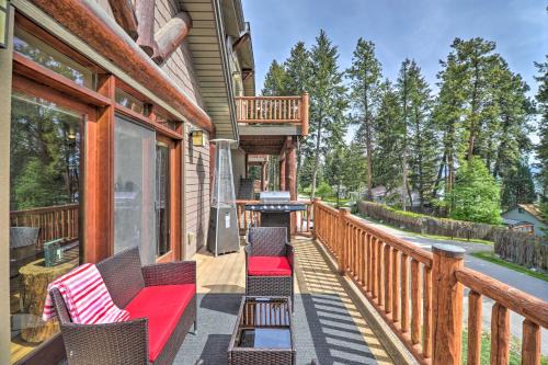 Somers Wohnung | Flathead Lake Getaway with Balcony, Fireplace!