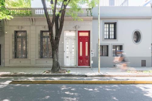 Palermo Haus | Fliphaus Ravignani 1668 - 3 Bd Pool & BBQ