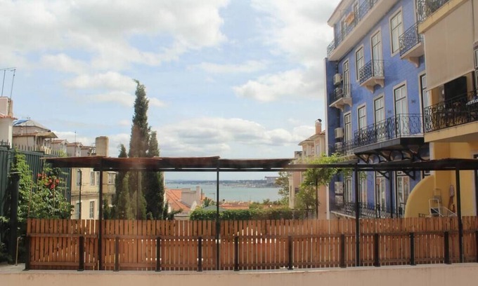 Encarnacao Haus | Flores - Triplex in Chiado w/ terrace & parking!