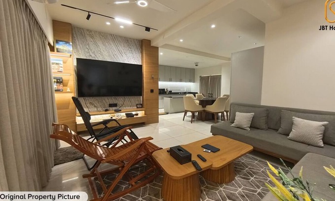 Vadodara Wohnung | For NRI by NRI - A3 1004, 3BHK Premium Luxury Home with Private Terrace