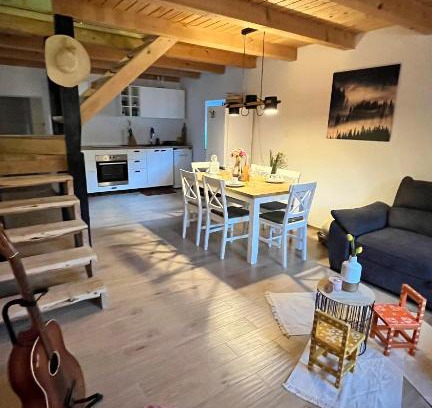 Varazdinske Toplice Skihütte | Forest Fairytale