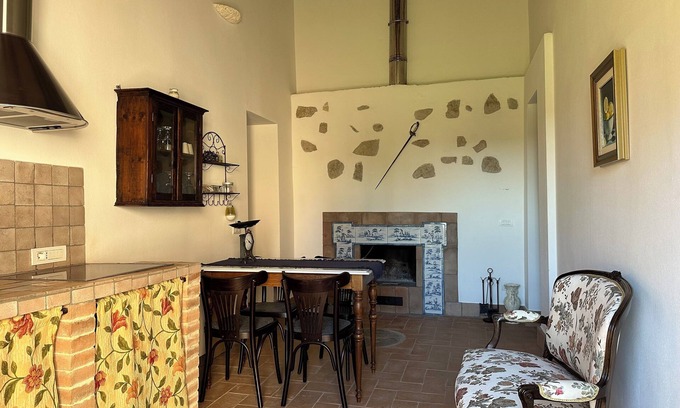 Montepulciano Wohnung | Erholung in historischem Ambiente. Umgeben von Garten, Weinberg und Wald.