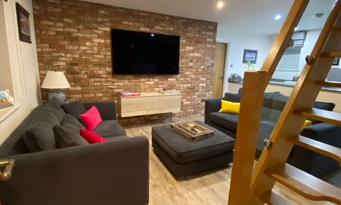 Alnmouth Haus | Fossil Bank, ein luxuriöser, freistehender Rückzugsort im Herzen von Alnmouth mit Parkmöglichkeiten