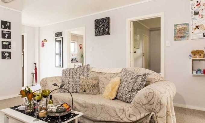 Oneroa Wohnung | Vier Jahreszeiten an einem Tag