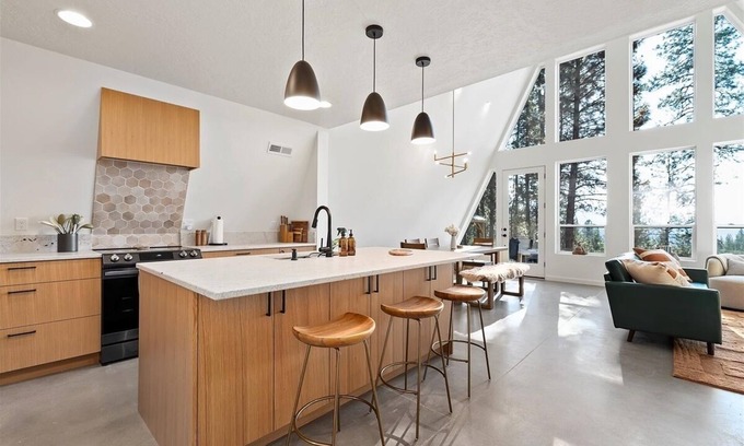 Garden Valley Haus | /\ frame · breathtaking · view · luxurious · romantic