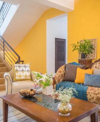 Nerul Wohnung | Frangipani 4BR with Pool & Field View