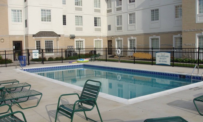 Mayfield Heights Eigentumswohnung | Hörgeschädigte Suite | 24-Stunden-Businesscenter, Fitnesscenter + kostenloses tägliches Frühstück