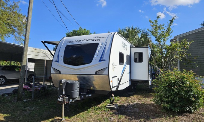 Cocoa Haus | Freedom Express RV - Modern, Reliable & Cozy