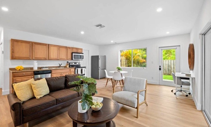 Sailboat Bend Wohnung | Fresh & Bright Condo 1BR/1BA – Near Riverwalk