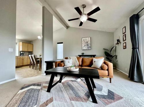 Omaha Haus | Fresh West Omaha Home For Your Entire Group