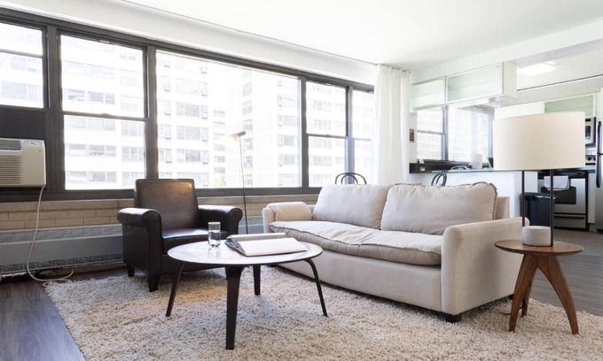 Indian Village Wohnung | FRONTDESK 2 BR Apt near University of Chicago