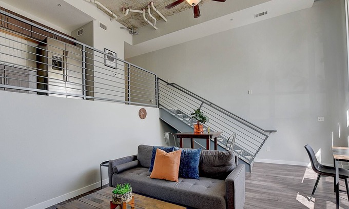 West Campus Wohnung | FRONTDESK Pointe on Rio Apts West Campus Austin
