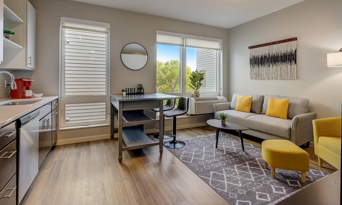 Powderhorn Wohnung | Frontdesk | Studio Apt close to Boom Island Park