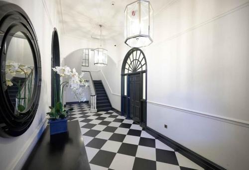 Preston Wohnung | Full Apartment with secure parking great views