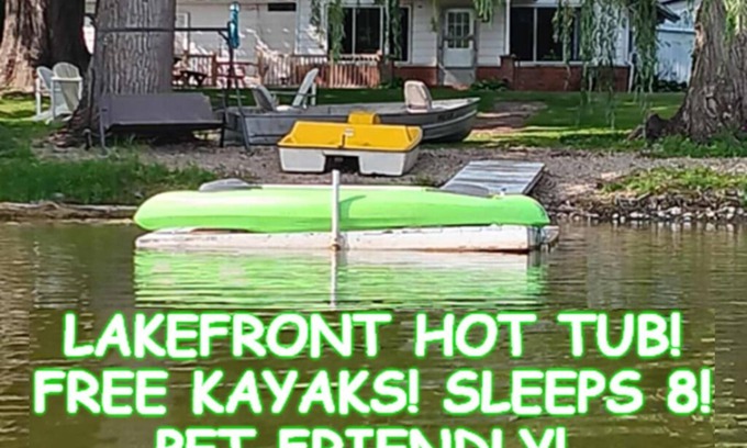 Helmer Haus | Full House on the Lake with Free kayaks, paddleboats and a fishing boat.