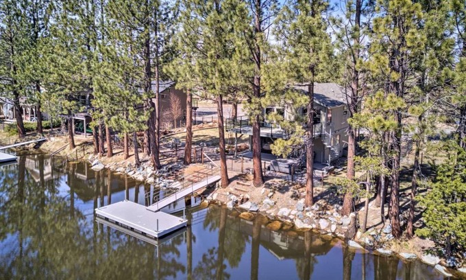 Tahoe Keys Haus | Fully furnished Waterfront retreat! Deck, Hot tub.