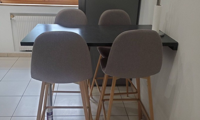 Annemasse Wohnung | Fully furnished apartment on the outskirts of Geneva