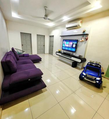 Tangkak Haus | Fun Fun Stay Tangkak by GX Homestay