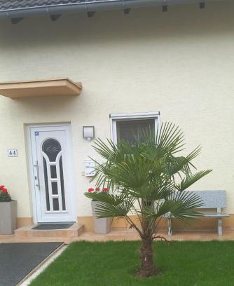 Langenselbold Haus | Gästezimmer Langenselbold