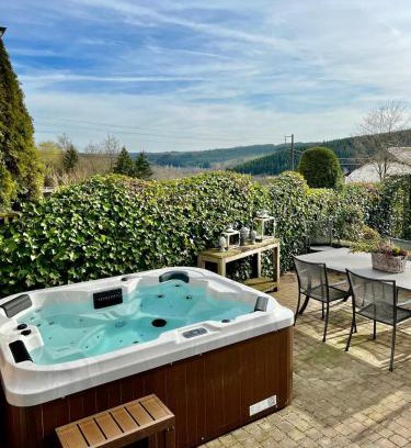 Fauvillers Haus | Gîte "C'est mon Daim" - 4 personnes - jacuzzi et sauna