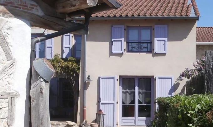 Proulieu Haus | Gîte du Roy d'Amont near ViaRhôna